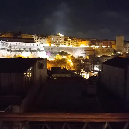 Red Moon קליארי